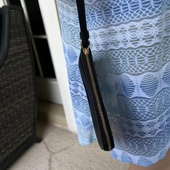 Coach Corner Zip Wristlet Black Leather - Picture 11 of 16